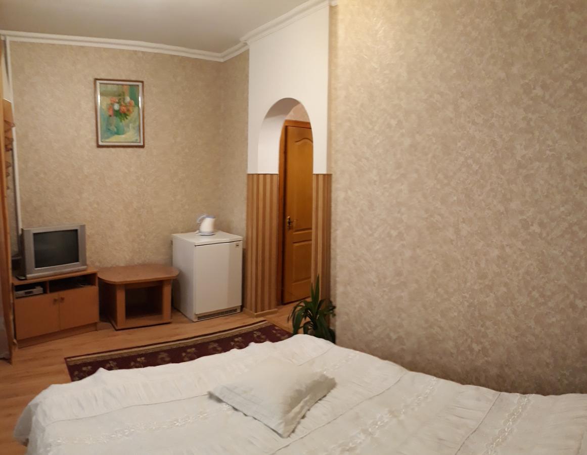 Сонячна Hotel Truskaveț Exterior foto