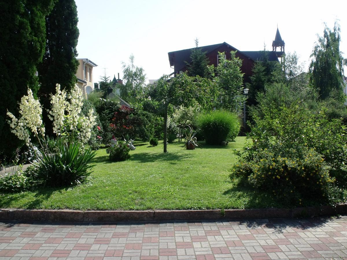 Сонячна Hotel Truskaveț Exterior foto