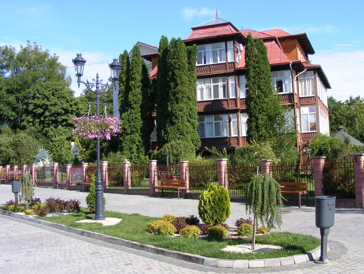 Сонячна Hotel Truskaveț Exterior foto